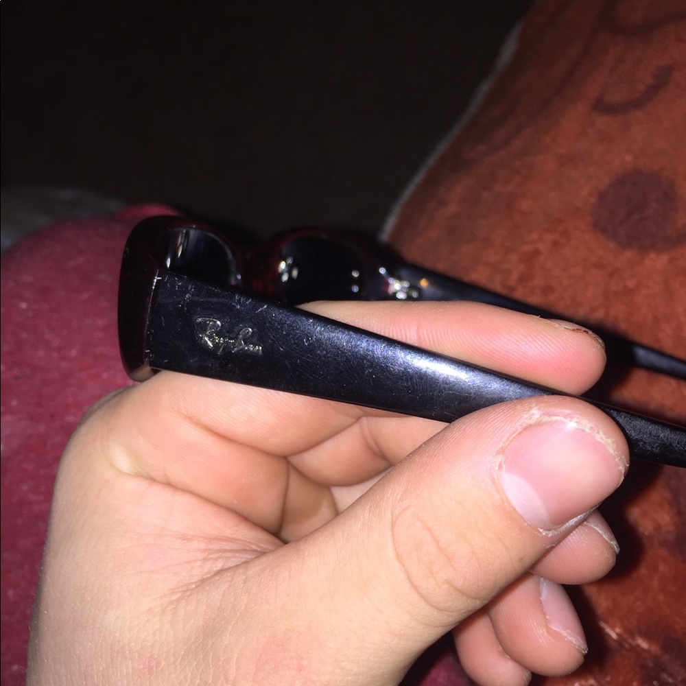 Legit - Picture 4 of 7